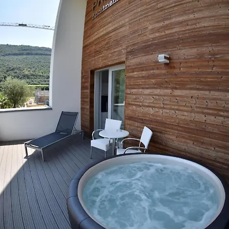 Primavera Apartmentsuites 3* Riva del Garda