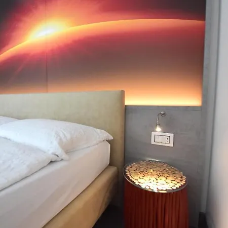 Primavera Apartmentsuites 3* Riva del Garda