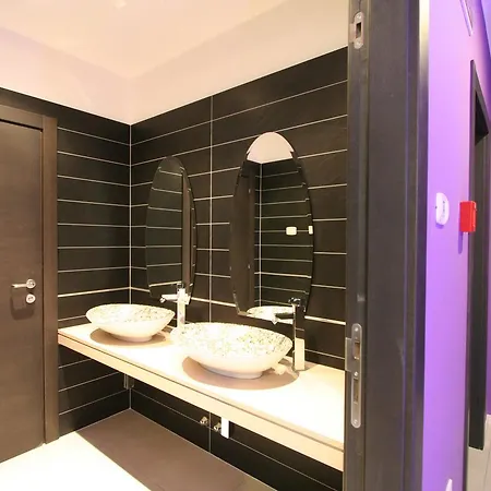 Primavera Apartmentsuites 3*
