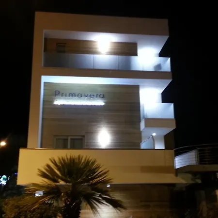 Aparthotel Primavera Apartmentsuites Riva del Garda